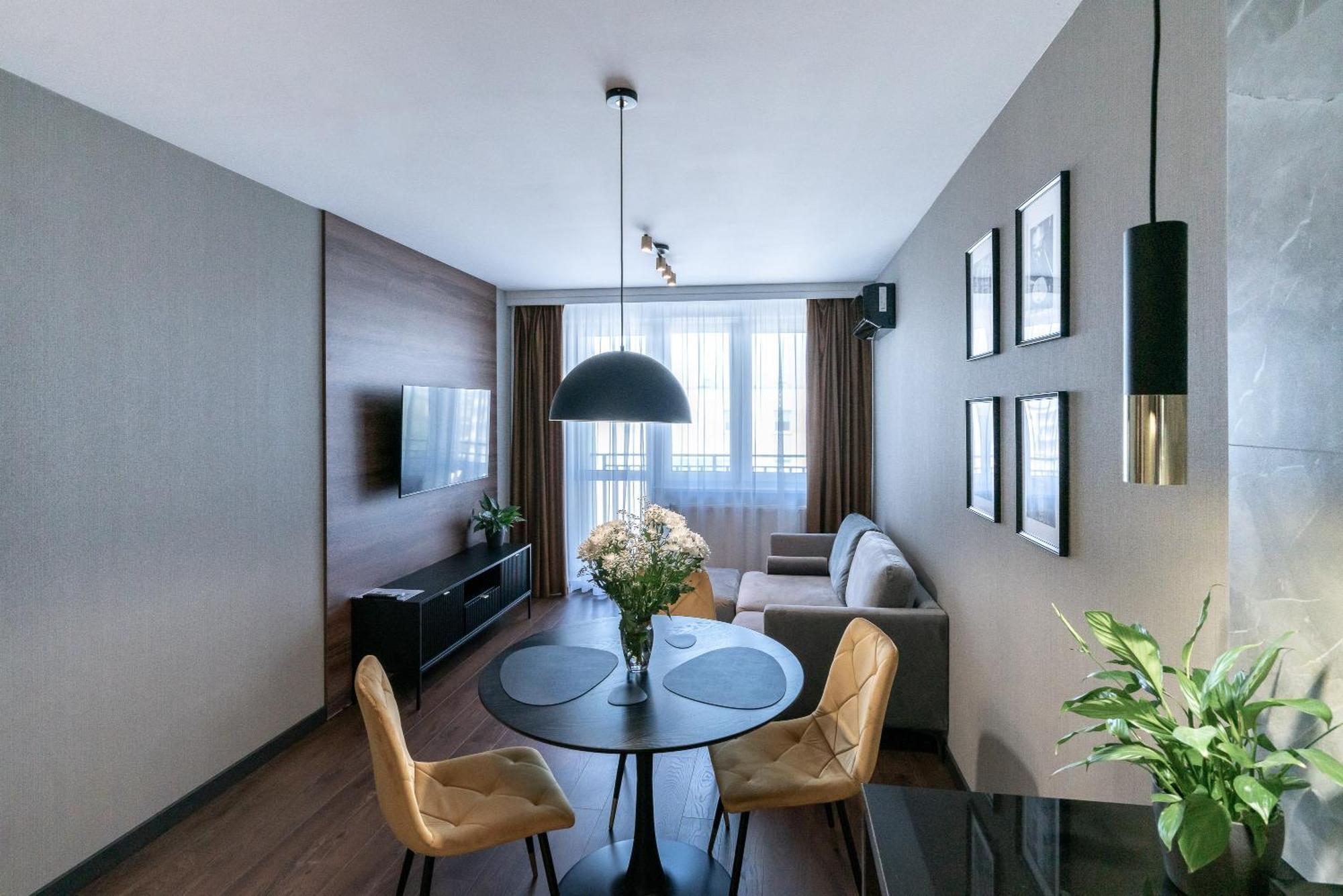 Noche Apartamenty Premium Biala Podlaska Bagian luar foto