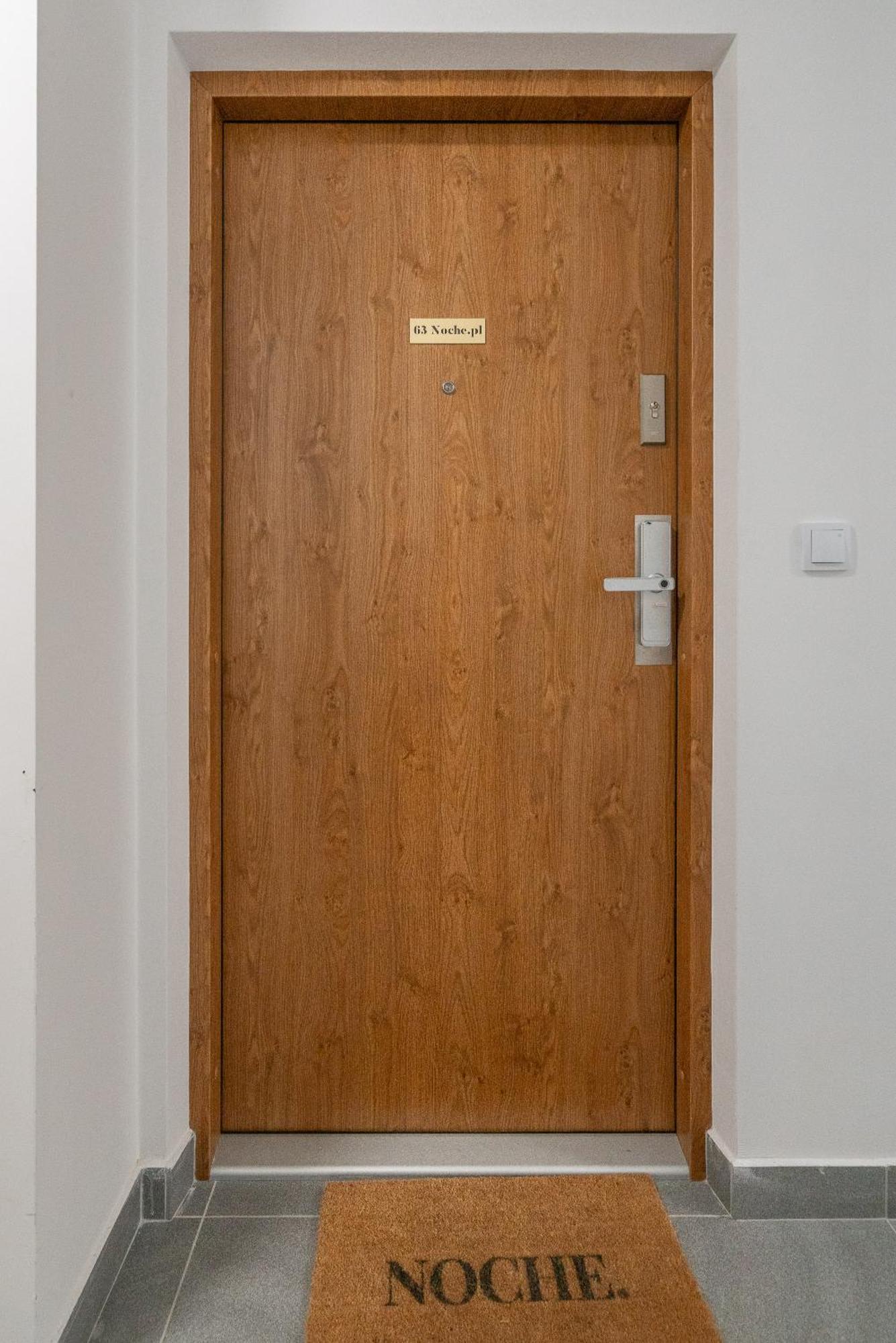 Noche Apartamenty Premium Biala Podlaska Bagian luar foto